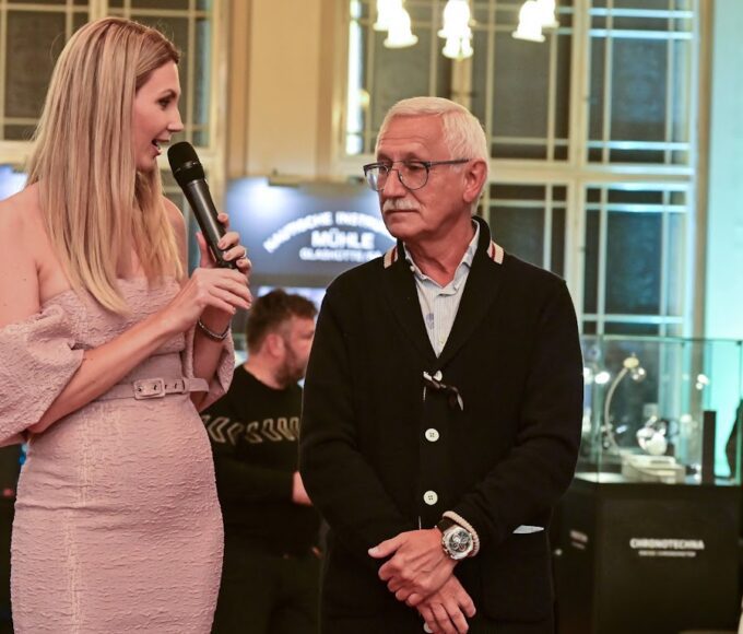 Výstava hodinek SEW 2022 na Žofíně v Praze