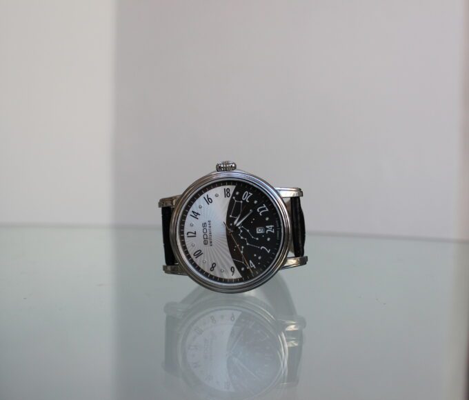 Epos nabízí 24hodinové zobrazení s oblouhou na zápěstí