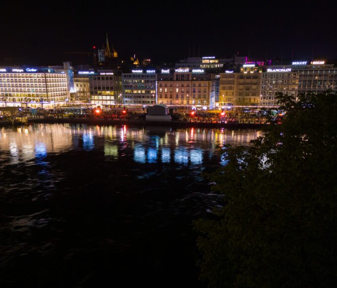 Ženeva žila hodinkami