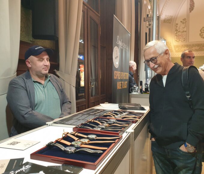 Milovníci hodinek si přišli na své